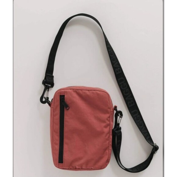 Baggu Sport Crossbody Baked Apple Orangey Red Bag Purse Super Rare - Picture 2 of 10